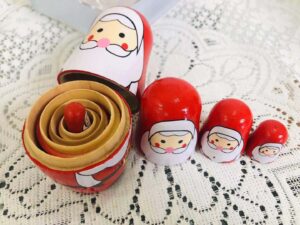 Christmas Nesting Dolls 