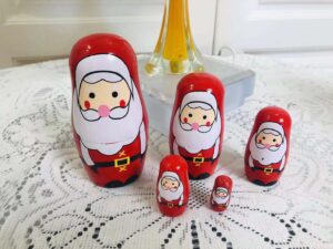 Christmas Nesting Dolls 