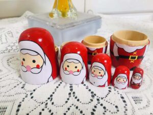 Christmas Nesting Dolls 