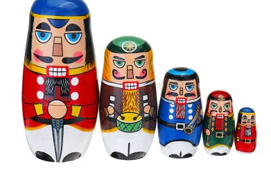 Hot Selling Hand Paint Children 5 PCS Custom Nesting Russia Doll Toy Wooden russian dolls Matryoshka